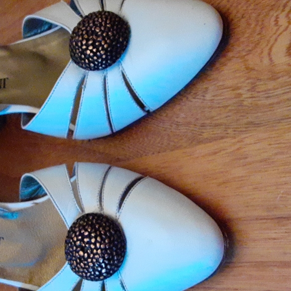 Vtg YvesSaintLaurent Open Heel Pump Sz 7M White Leather Shoe - Picture 6 of 12